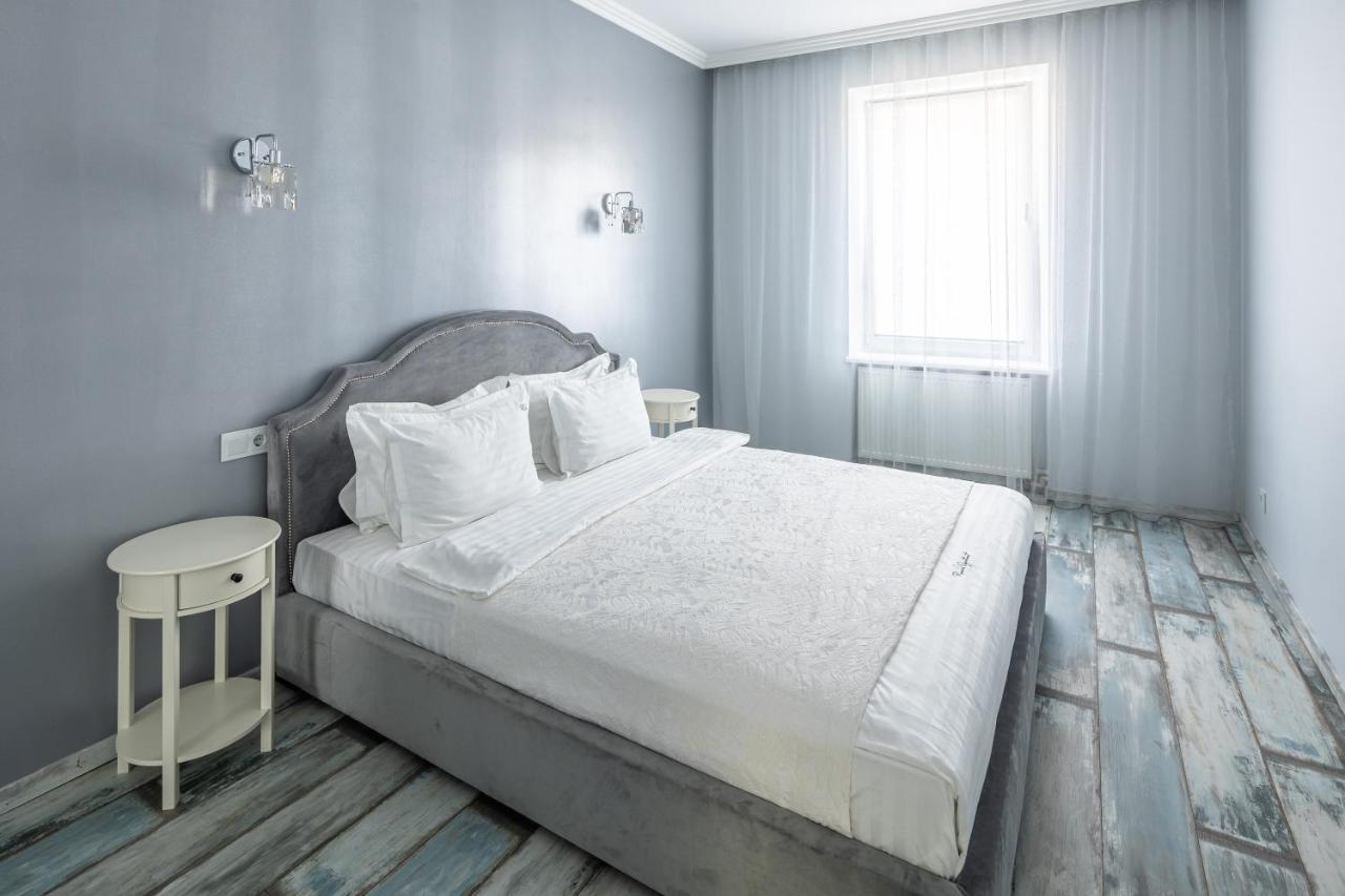 Appartement Romari Вічева 1 à Lviv Extérieur photo