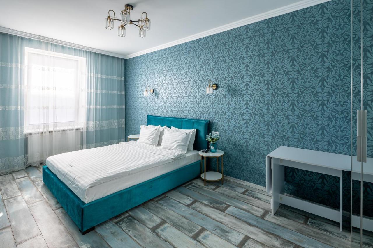 Appartement Romari Вічева 1 à Lviv Extérieur photo